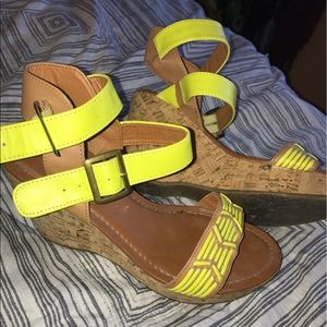 Women’s heels size 6  ‼️ final sale‼️